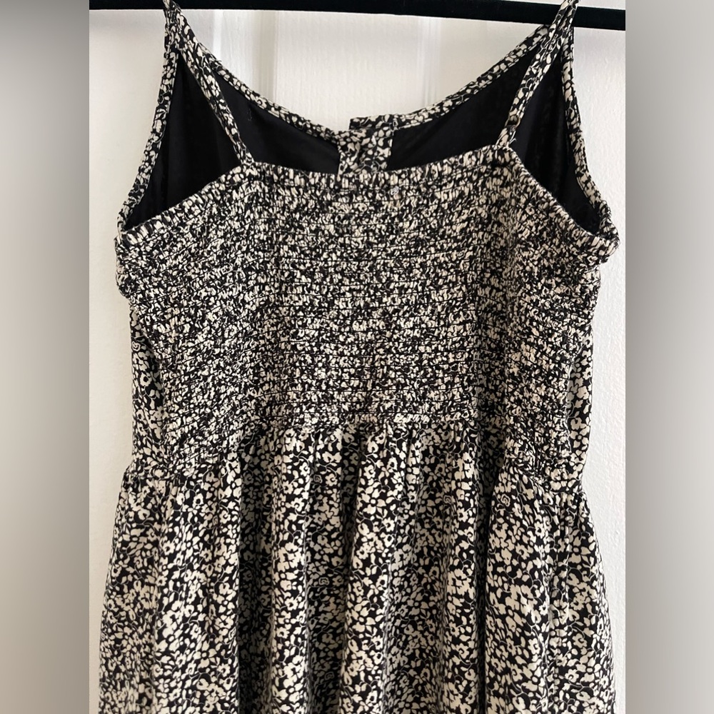 👗BOGO- Button down summer dress - Picture 3 of 7